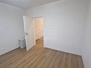 Pronájem bytu 2+kk, Chrudim, V Hliníkách, 48 m2