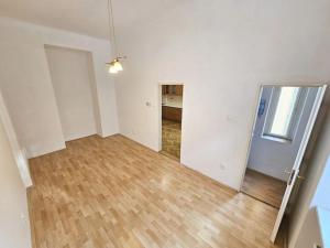 Pronájem bytu 2+kk, Praha - Vinohrady, Mánesova, 48 m2