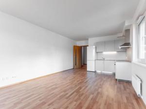 Pronájem bytu 2+kk, Praha - Vysočany, Moravcových, 60 m2