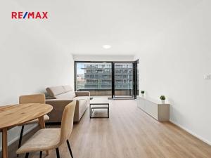 Pronájem bytu 2+kk, Praha - Žižkov, Tetauerova, 44632 m2