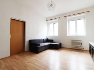 Pronájem bytu 3+kk, Praha - Vršovice, Donská, 70 m2