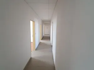 Pronájem obchodního prostoru, Kroměříž, 332 m2