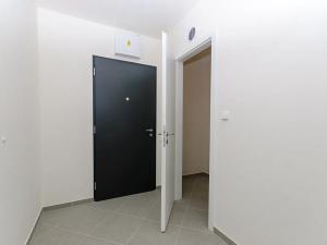 Prodej bytu 2+kk, Praha - Dolní Měcholupy, Kardausova, 53 m2