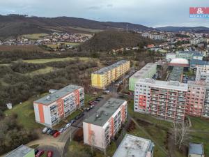 Prodej bytu 3+1, Králův Dvůr, Nad Stadionem, 65 m2