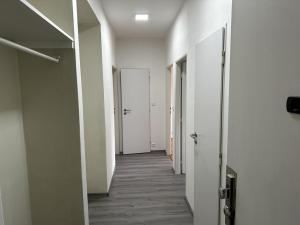 Pronájem bytu 2+1, Praha - Holešovice, Na Maninách, 50 m2