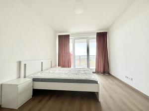 Pronájem bytu 3+kk, Praha - Záběhlice, Choceradská, 74 m2