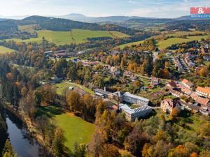 Prodej výrobních prostor, Husinec, Mikulášova, 4900 m2