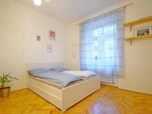 Pronájem bytu 3+kk, Praha - Žižkov, Roháčova, 60 m2