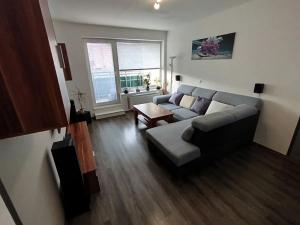 Prodej bytu 2+kk, Praha - Horní Měcholupy, Hornoměcholupská, 64 m2