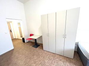 Pronájem bytu 1+kk, Praha - Smíchov, Křížová, 21 m2