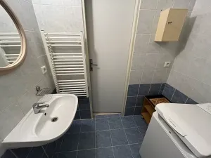 Pronájem bytu 1+kk, Brno, V Újezdech, 31 m2