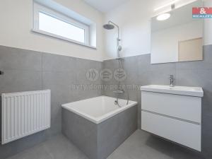 Prodej bytu 3+1, Čerčany, Plzákova, 63 m2