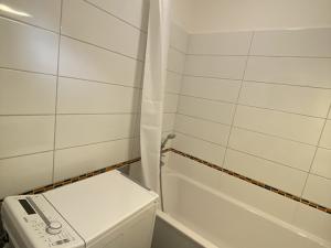 Pronájem bytu 2+kk, Praha - Vysočany, 52 m2