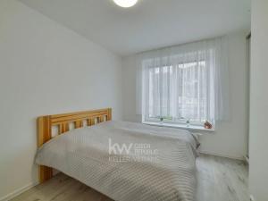 Pronájem bytu 2+kk, Cheb, Na Nivách, 42 m2