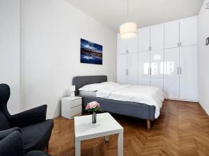 Prodej bytu 2+kk, Praha - Staré Město, Karlova, 55 m2