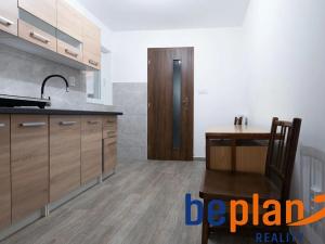 Pronájem bytu 1+kk, Praha - Řeporyje, Všerubská, 50 m2