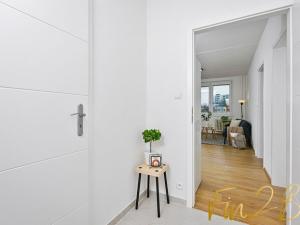 Pronájem bytu 2+kk, Praha - Hloubětín, Rochovská, 42 m2