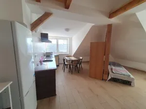 Pronájem bytu 2+kk, Jihlava, Havlíčkova, 60 m2