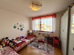 Prodej bytu 2+kk, Praha - Štěrboholy, Laudonova, 64 m2