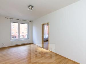 Pronájem bytu 2+kk, Praha - Vysočany, Pod Harfou, 52 m2