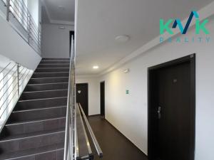 Prodej bytu 2+kk, Karlovy Vary, Dubová, 77 m2