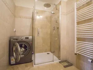 Pronájem bytu 6+kk a větší, Karlovy Vary, Na Vyhlídce, 150 m2