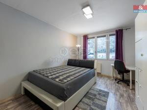 Prodej bytu 4+1, Karlovy Vary - Drahovice, Lidická, 85 m2