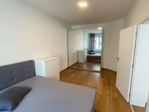 Pronájem bytu 2+kk, Praha - Michle, Pobočná, 61 m2