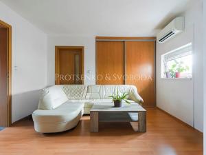 Prodej vícegeneračního domu, Velvary, Lísa, 279 m2