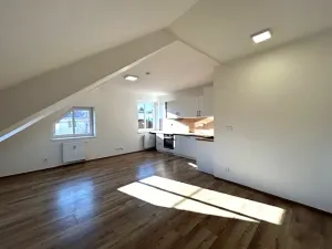 Pronájem bytu 1+kk, Nupaky, Nupacká, 42 m2