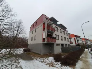 Pronájem bytu 1+kk, Jihlava, Poláčkova, 43 m2