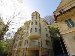 Prodej bytu 2+kk, Karlovy Vary, Pod Jelením skokem, 72 m2