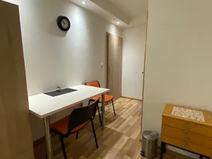 Pronájem bytu 1+kk, Praha - Háje, Hviezdoslavova, 20 m2