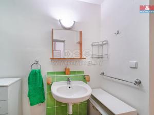 Pronájem bytu 2+1, Karlovy Vary, Na Vyhlídce, 56 m2