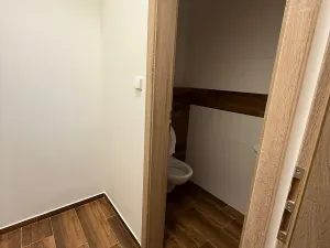 Pronájem bytu 2+kk, Chomutov, Ruská, 60 m2