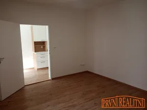 Pronájem bytu 1+1, Uherský Brod, Komenského, 36 m2