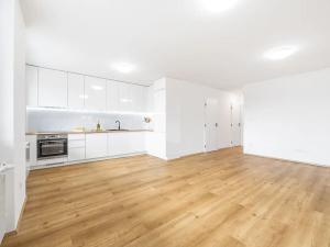 Prodej bytu 3+kk, Praha - Prosek, Vysočanská, 82 m2