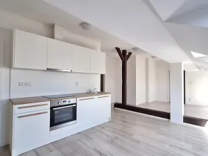 Pronájem bytu 1+kk, Praha - Bubeneč, U zeměpisného ústavu, 34 m2