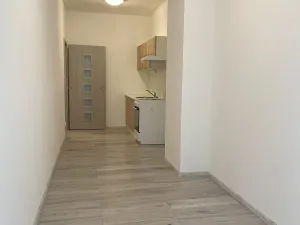 Prodej bytu 2+kk, Milovice, Slepá, 62 m2