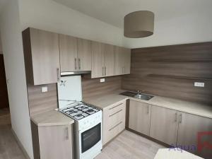 Pronájem bytu 2+1, Ostrov, Kollárova, 52 m2