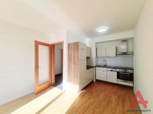 Pronájem bytu 2+kk, Praha - Michle, Hanusova, 45 m2