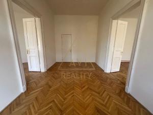 Pronájem bytu 3+1, Praha - Vinohrady, Francouzská, 96 m2