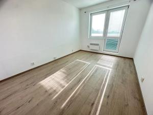 Prodej bytu 2+1, Milovice, Mírová, 56 m2