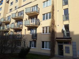 Pronájem bytu 2+kk, Praha - Hostivař, Budapešťská, 42 m2