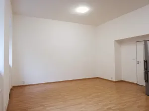 Pronájem bytu 1+kk, Praha - Braník, Ke Krči, 45 m2