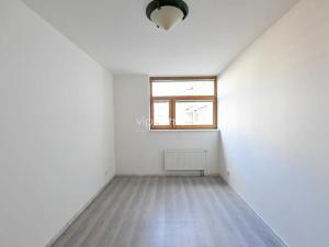 Pronájem bytu 3+kk, Praha - Smíchov, Ostrovského, 70 m2