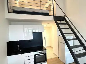 Pronájem bytu 1+kk, Praha - Hloubětín, Poděbradská, 31 m2