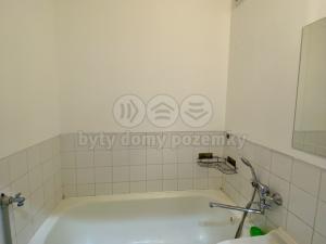 Pronájem bytu 2+1, Krnov - Pod Cvilínem, SPC P, 55 m2