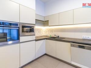 Pronájem bytu 3+1, Praha, Trojská, 114 m2