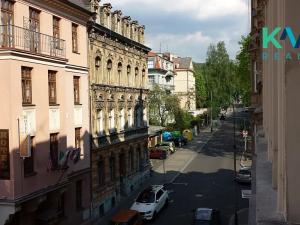 Pronájem bytu 1+kk, Karlovy Vary, Krále Jiřího, 27 m2